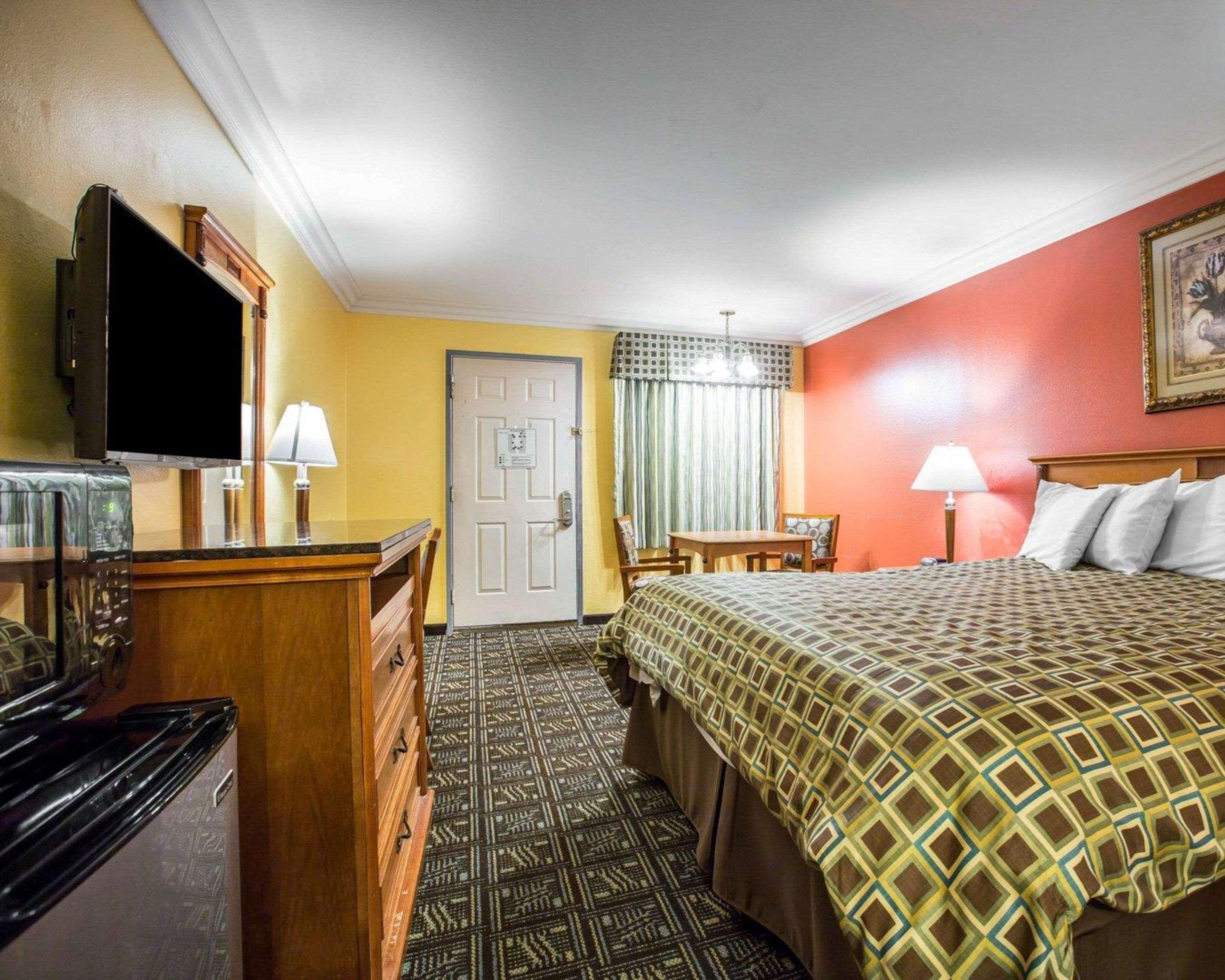 Rodeway Inn Old Town Temecula Esterno foto