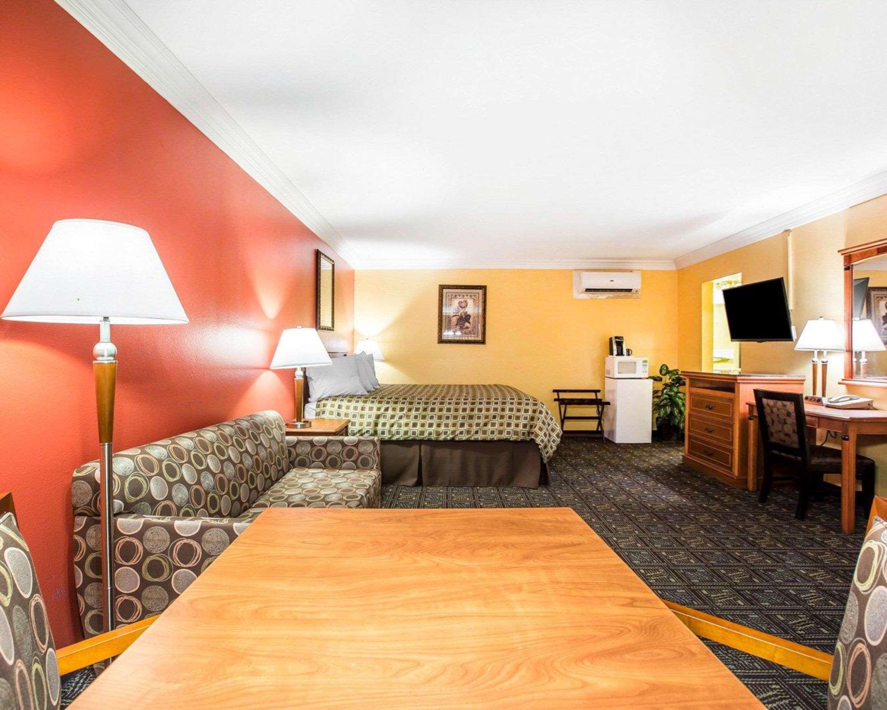 Rodeway Inn Old Town Temecula Esterno foto